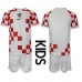 Billige Kroatien Børnetøj Hjemmebanetrøje til baby VM 2022 Kortærmet (+ korte bukser)